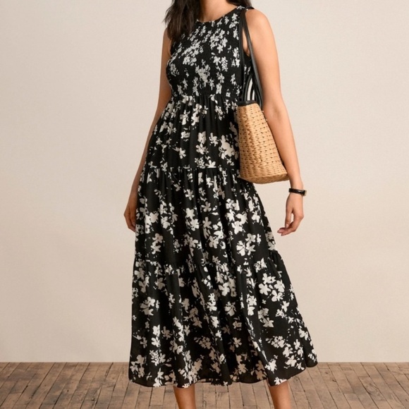 Anne Klein Dresses & Skirts - NWT Anne Klein Smocked-Bodice Tiered Maxi Dress in Black/White print XL